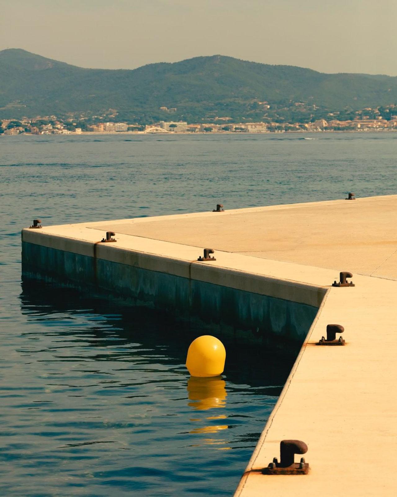 Ponton de yoga © La Ponche Ponton de yoga © La Ponche